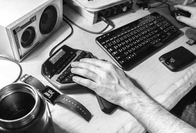  多人PG网：在线虚拟社交与协作的新去处（多人PG网）